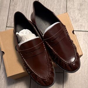 Women's maroon patent  Leather Loafers